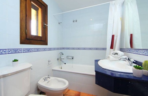 L'Ampolla House | 200 m² House ∙ 4 bedrooms ∙ 8 guests