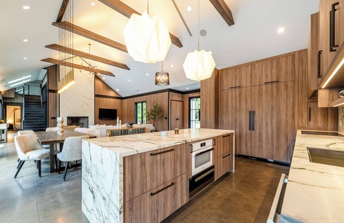 New Buffalo House | (2026 OPEN!) Luxurious New Buffalo Rental Has It All!