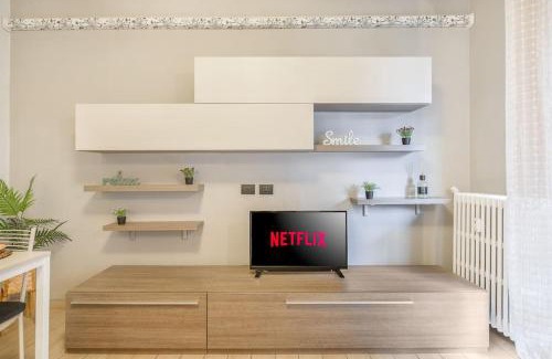 Isola del Bosco - Delle Corti Apartment | [20min. Duomo] Design, Wi-fi.