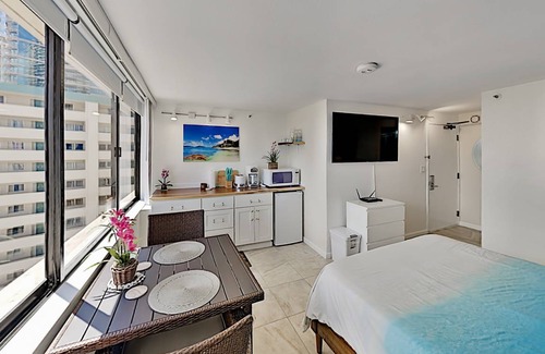 McCully - Moiliili Condo | 21 m² Condo ∙ 2 guests