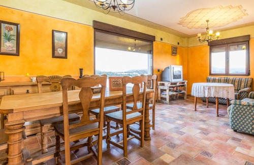 Durcal Villa | 210 m² Villa ∙ 6 bedrooms ∙ 12 guests