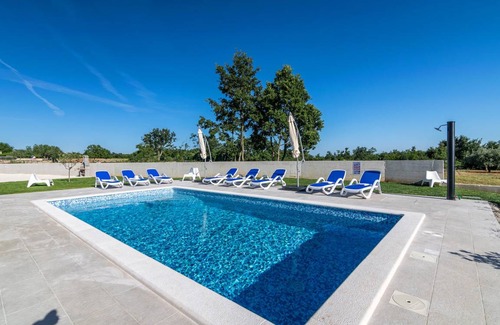 Jursici Villa | 215 m² Villa ∙ 4 bedrooms ∙ 8 guests