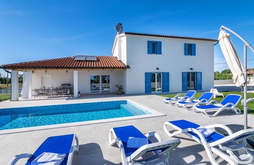 Jursici Villa | 215 m² Villa ∙ 4 bedrooms ∙ 8 guests