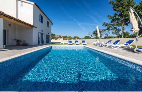 Jursici Villa | 215 m² Villa ∙ 4 bedrooms ∙ 8 guests