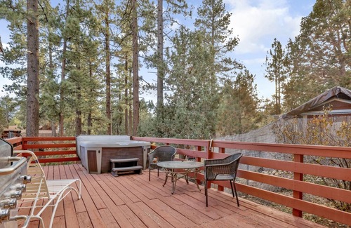 Big Bear Ski Chalet | 2184-malaburro Inn 2 Bedroom Home by Redawning