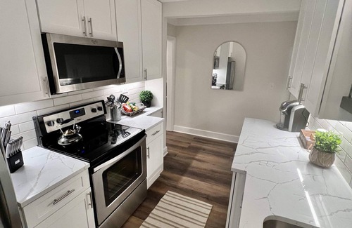 Downtown Atlanta Condo | 21G Rare 2BR 2BA Downtown Atlanta Hotel District!