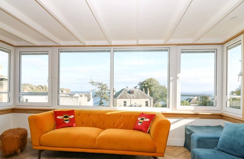 Aberdour House | 23 SEASIDE PLACE, family friendly, with open fire in Aberdour