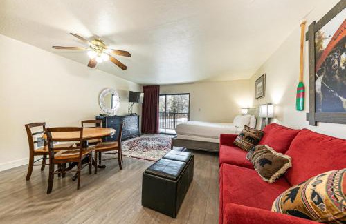 Truckee Apartment | 233 Bldg C condo