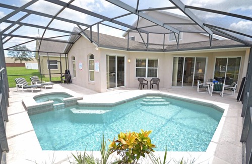 Tuscan Ridge House | 246 m² House ∙ 5 bedrooms ∙ 10 guests