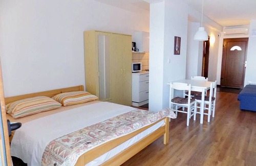 Mosenice Apartment | 25 m² Studio flat ∙ 1 bedroom ∙ 3 guests