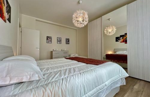 Isola del Bosco - Delle Corti Apartment | 25 minutes MILANO DUOMO Elegant Apartment Center Sesto