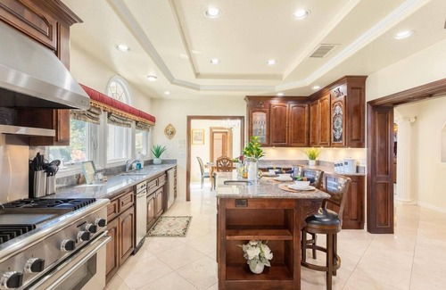 Perris House | 25% Off Oct 2-5, W/Pool & Hot Tub, Great Views!