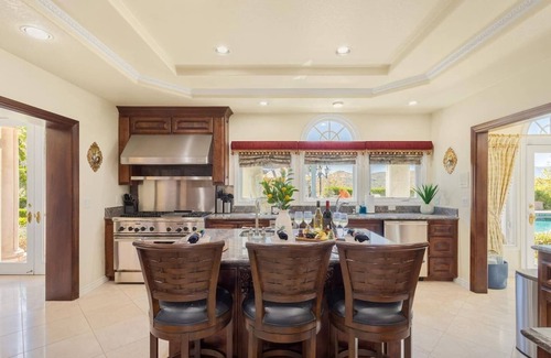 Perris House | 25% Off Oct 2-5, W/Pool & Hot Tub, Great Views!
