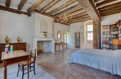 Montigne-les-Rairies House | 250 m² House ∙ 5 bedrooms ∙ 7 guests