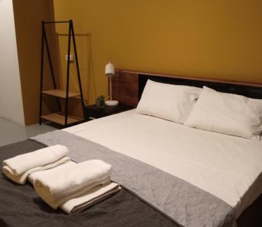 Athens City Centre House | 26 Amalias