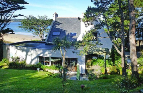Locquirec House | 260 m² House ∙ 3 bedrooms ∙ 6 guests