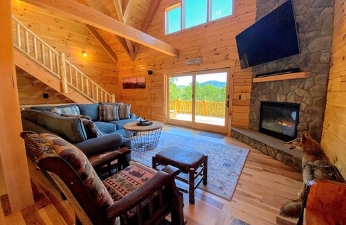 Bethlehem Cabin | 269 m² Cabin ∙ 4 bedrooms ∙ 16 guests