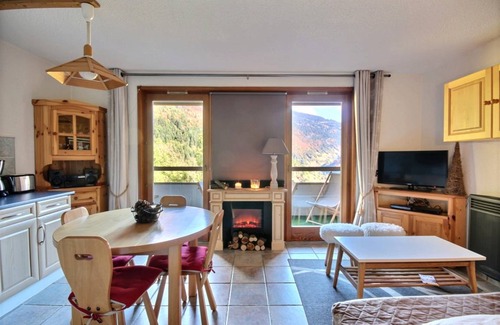 Saint-Jean-dʼAulps Apartment | 28 m² Apartment ∙ 1 bedroom ∙ 5 guests