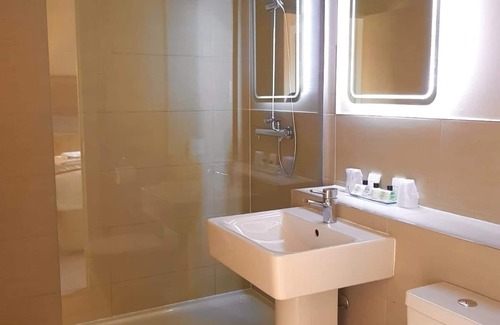 New Town Hotel | 28 York Place