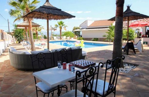 Pinos de Alhaurin Villa | 280 m² Villa ∙ 4 bedrooms ∙ 12 guests