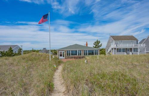 Sagamore Beach House | 283 Phillips Road Sagamore Beach - Cape Cod