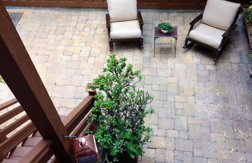 Nob Hill Apartment | 2BD 1BA Nob Hill Home w/Spa