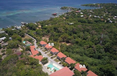 West End Condo | 2BR/2BA Villa 9A, FREE BREAKFAST