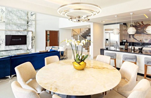 Cabo San Lucas Resort | 2BR Beachfront Residence w/ocean view and resort amenities