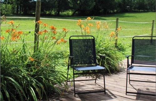 Greensboro House | 2BR Country Relaxation on Small Horse Farm-Convenient location -New King Bed!