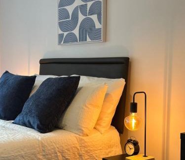 Cathedral Quarter Apartment | 2BR Luxury Apt in Cathedral Quarter
