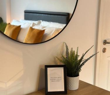 Cathedral Quarter Apartment | 2BR Luxury Apt in Cathedral Quarter