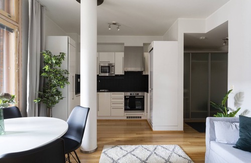 Kamppi Apartment | 2ndhomes Deluxe Apt w Sauna & Balcony