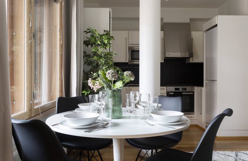 Kamppi Apartment | 2ndhomes Deluxe Apt w Sauna & Balcony