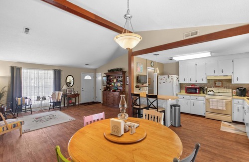 Dothan House | 3/1.5 Moms Place
