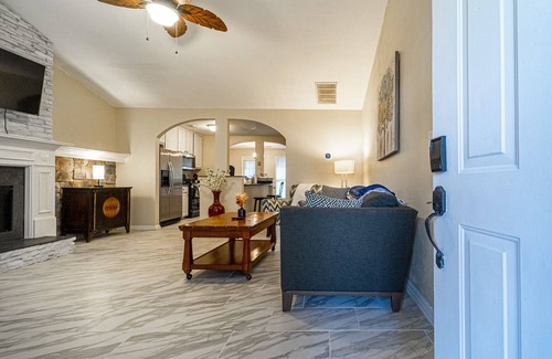 Rex House | 3/2 Pet Friendly-Mins from ATL