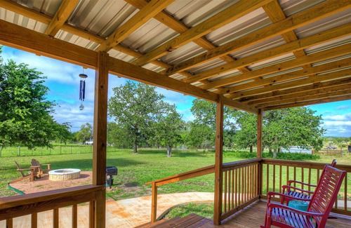 Fredericksburg House | 3 Acre's of Luxury and Views in Fred Wine Country!