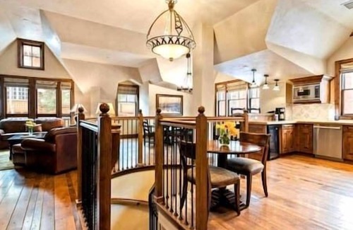 Downtown Resort | 3 Aspen Mountain Residences, Newly Remodeled 2024