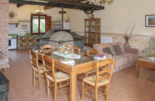 Villaviciosa de Cordoba House | 3 bedroom accommodation in Villaviciosa de Cordob