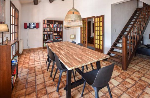 Saint-Pierre-de-Vassols House | 3 bedroom accommodation in Saint-Pierre-de-Vassol