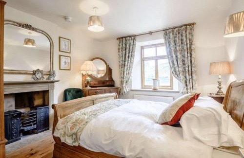 Newton Grange House | 3 Bed in Hartington 54215