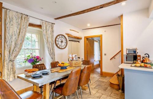 Settle House | 3 Bed in Settle 76650