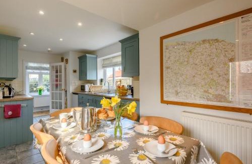 Weybourne House | 3 bed property in Weybourne Norfolk KT069