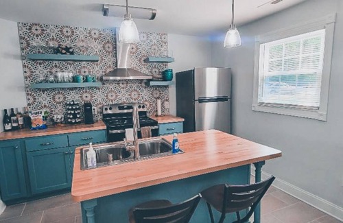 Hanover House | 3 Bedroom 2 Full Bath sleep sofa House