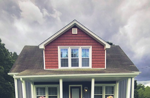 Hanover House | 3 Bedroom 2 Full Bath sleep sofa House