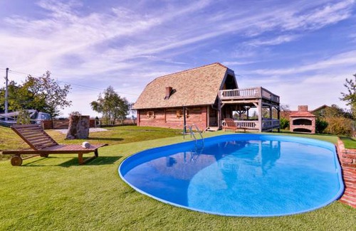 Popovaca House | 3 bedroom accommodation in Popovaca