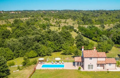 Grzini House | 3 bedroom accommodation in Zminj