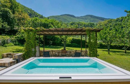 Vaiano House | 3 bedroom accommodation in Vaiano