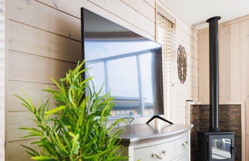 Kilgetty Cabin | 3 bedroom accommodation in Kilgetty