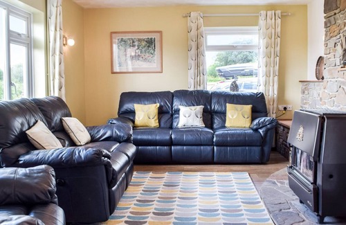 Pont Yates Cottage | 3 bedroom accommodation in Pontyates, near Llanelli