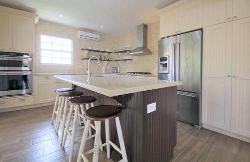 Boroncana Villa | 3 bedroom accommodation in Noord